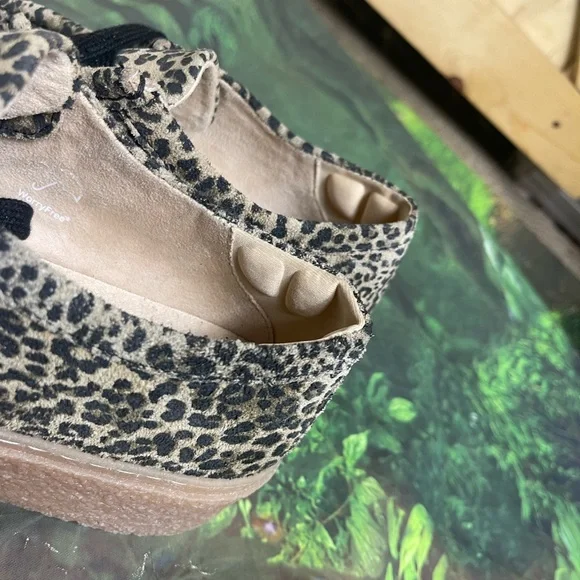 Hush Puppies Womens Sz 6.5 Bridget Animal print Leopard Suede Platform Sneakers - Picture 10 of 12